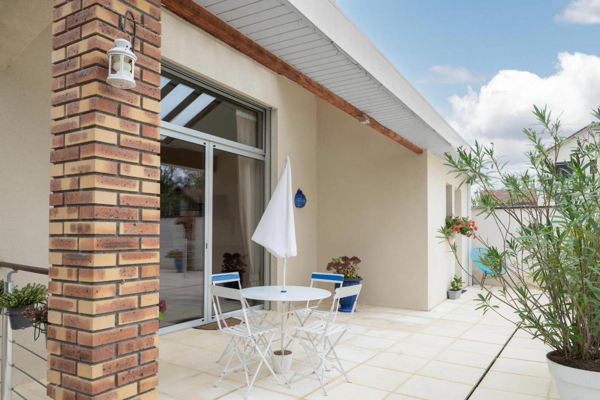 La Petite Maison Gannat Eksteriør billede